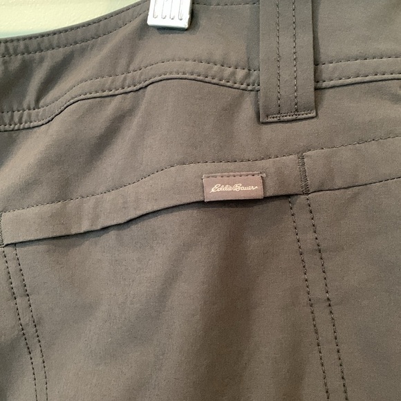 Eddie Bauer Gray Skort  Mini Skirt Built-In Shorts Women’s Size 14 - Picture 4 of 8